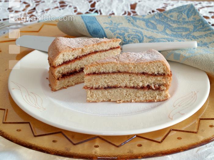 Einfache Biskuittorte