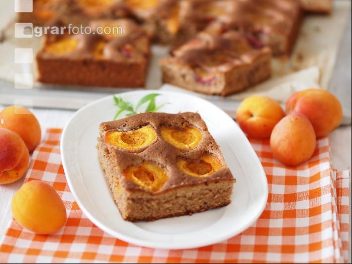 Marillenkuchen mit Schokolade 3