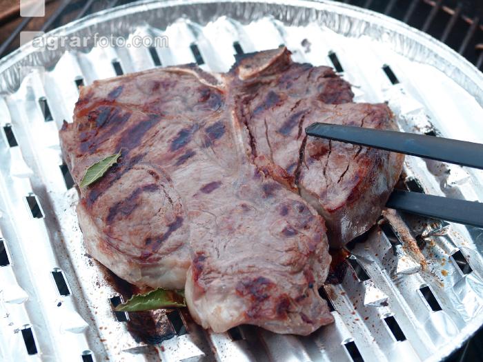 T-bone Steak grillen