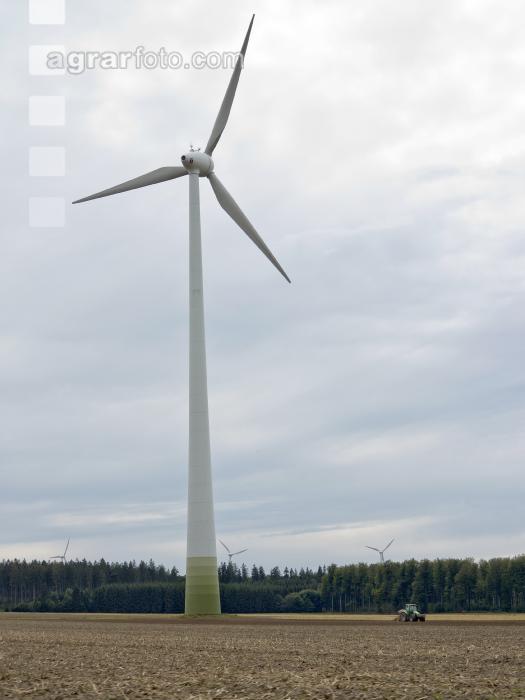 Windrad 33