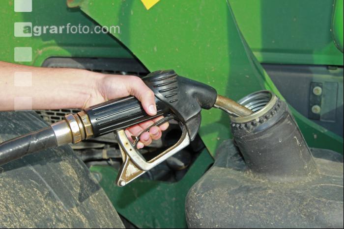 Diesel tanken J 10