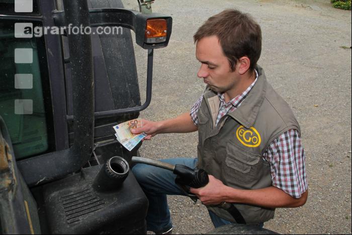 Diesel tanken J 2