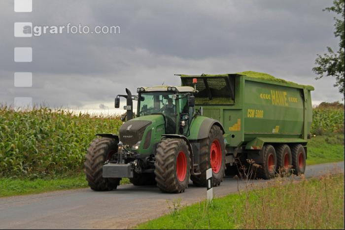 Maisernte Silage J 23