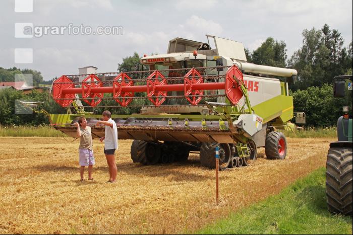 Gerste Ernte J 90