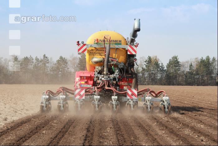 Strip Till J 2