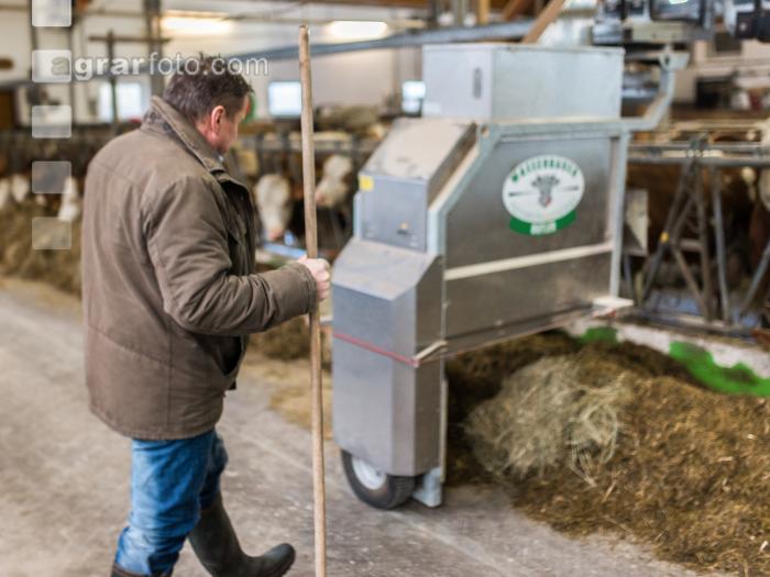 Bauer Stallarbeit 2