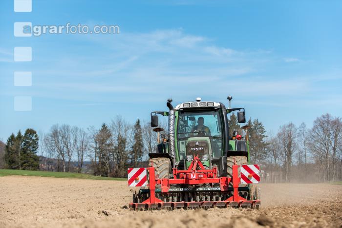 Getreidesaat im Frühjahr 17