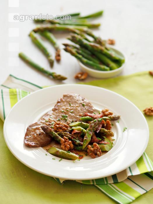 Schnitzel mit Spargelgemüse 1