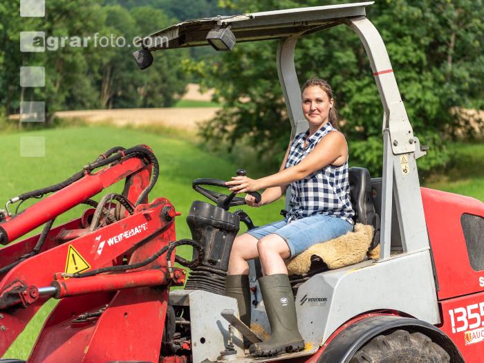 Landwirtin am Hoflader 3