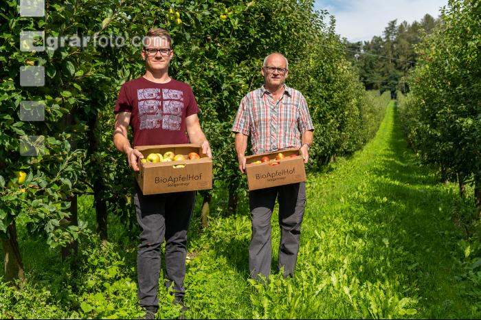Bioapfelhof 8