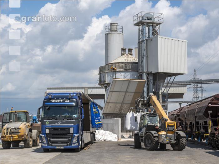 Maisimport Lastwagen 8