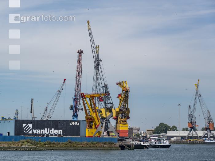 Rotterdam Containerhafen 2