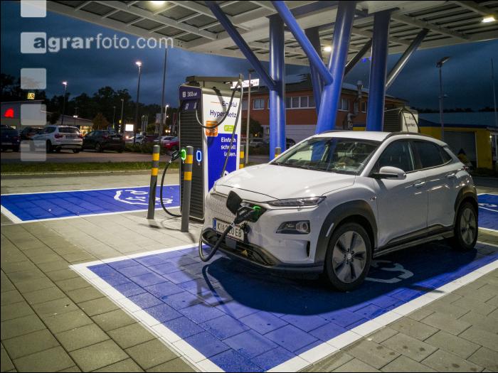 Elektro Ladestation 9