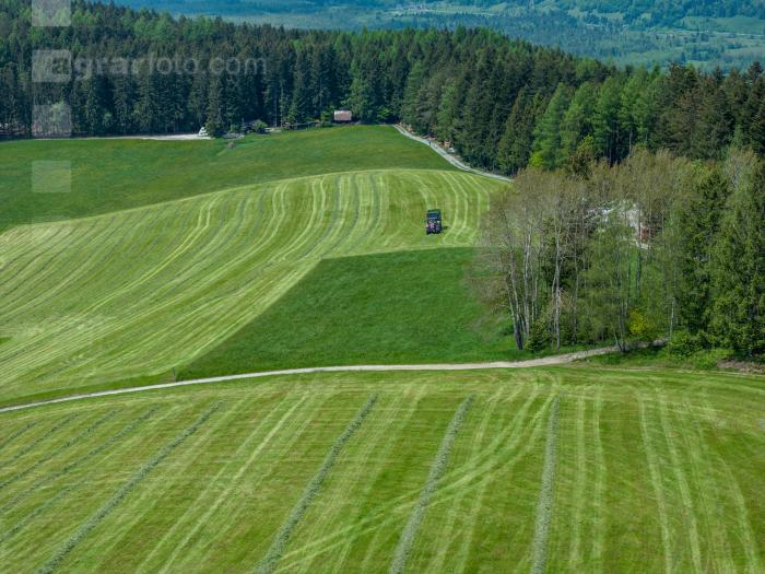 Grassilage Ladewagen 18