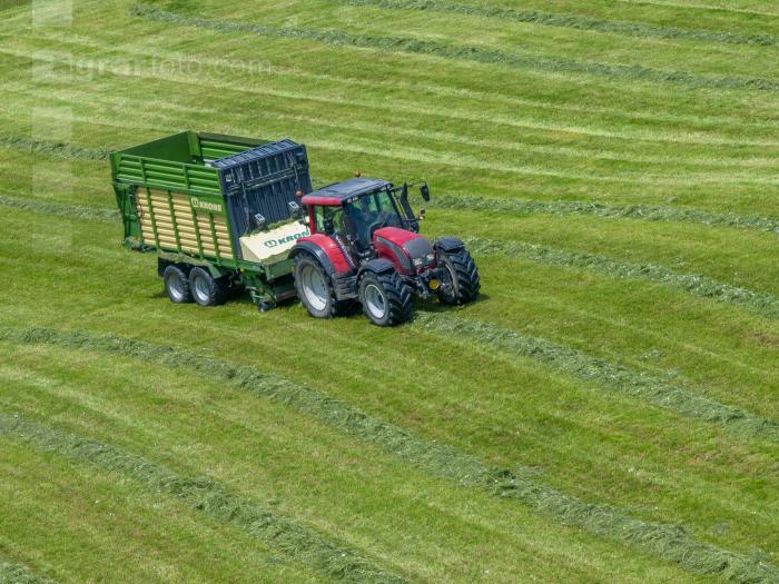 Grassilage Ladewagen 10
