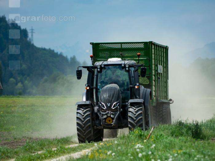Grassilage Ladewagen 3